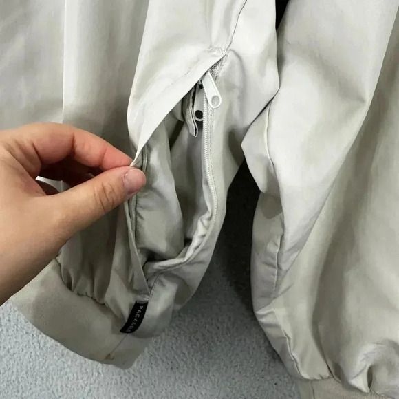 Columbia‎ Jacket Mens medium beige Windbreaker V Neck Pullover Packable gorpcore - Picture 6 of 11